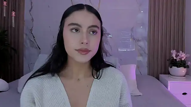 miss martiina online show from March 3, 12:38 am