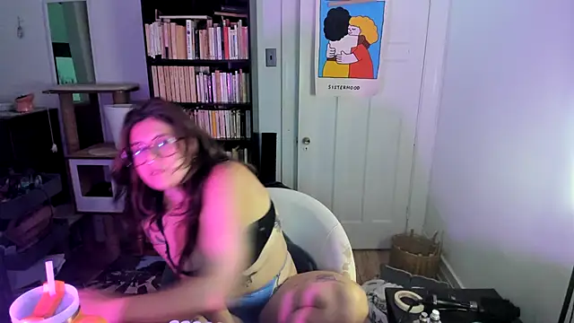 Rosiee69  online show from September 8, 8:19 pm