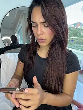 Alice surprise online show from October 23, 10:16 pm