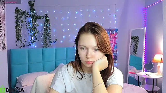 boozekirs  online show from March 14, 3:51 am