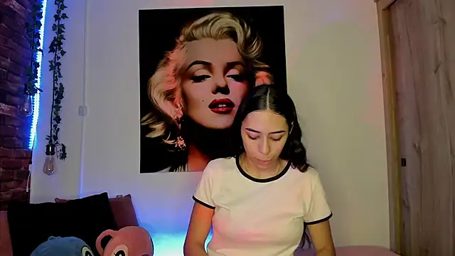 TANIA 06 online show from October 15, 1:03 pm