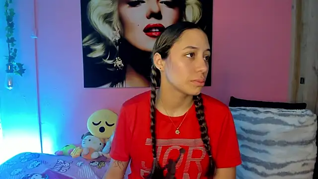 TANIA 06 online show from July 19, 1:13 pm