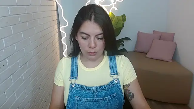 Coraline tay online show from October 13, 3:31 am