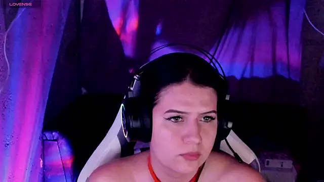 Snapshot of brii69 chatting on October 1, 11:53 pm brii69 online show from October 1, 11:53 pm