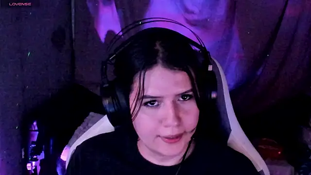 Snapshot of brii69 chatting on October 5, 12:15 am brii69 online show from October 5, 12:15 am