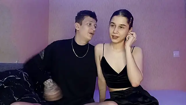 Snapshot of baby_lesi chatting on September 19, 3:22 pm baby lesi online show from September 19, 3:22 pm
