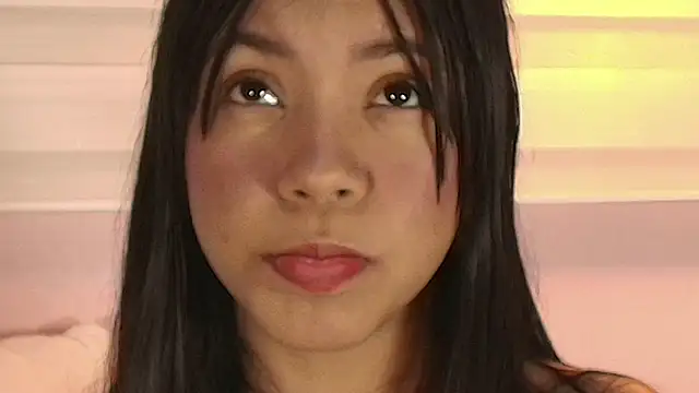 emily sweett24 online show from November 25, 12:40 pm