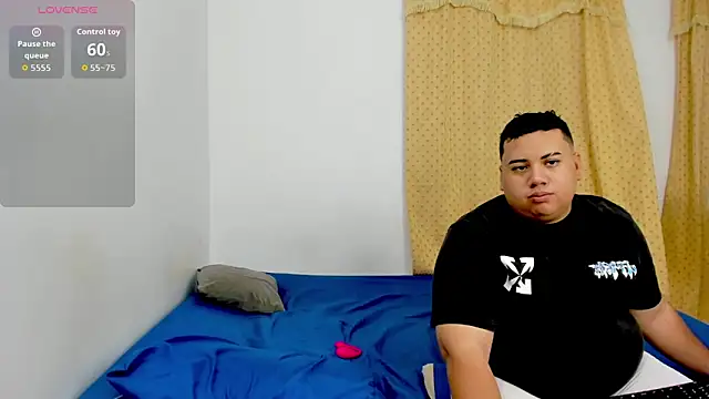 MICHAEL AND SHARON online show from February 14, 12:56 am