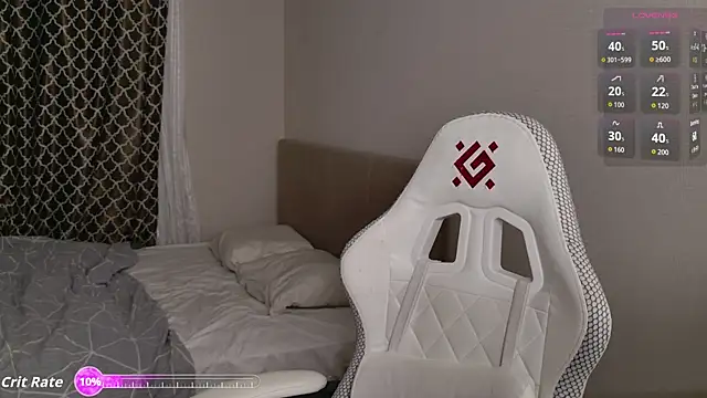 Luna Loveee online show from January 9, 3:44 am