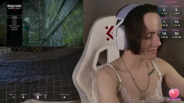 Luna Loveee online show from March 31, 4:12 am