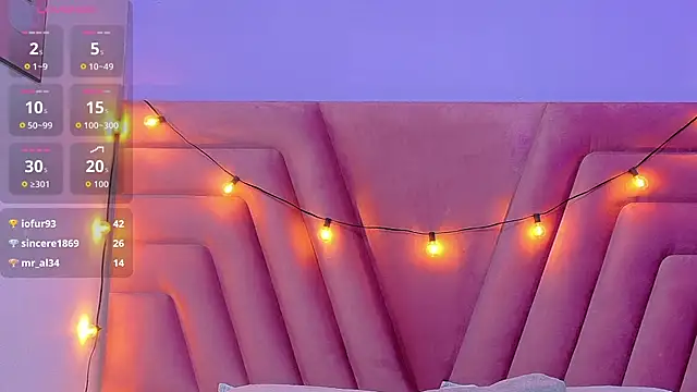 innocenthazel online show from October 14, 2:58 am