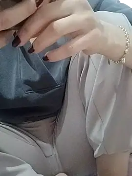 BUSE8821 online show from February 8, 12:31 pm