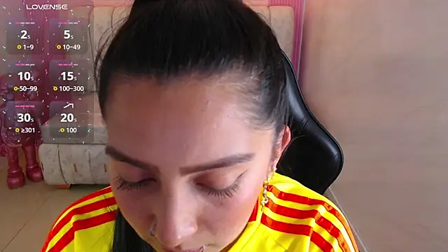 madhison klain s online show from September 9, 8:30 pm