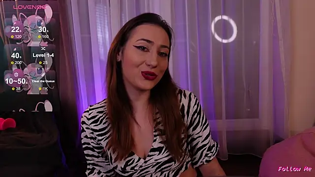 IsoldeBlis online show from October 23, 7:20 pm