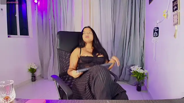 Snapshot of tatiana_10 chatting on October 3, 7:46 am tatiana 10 online show from October 3, 7:46 am