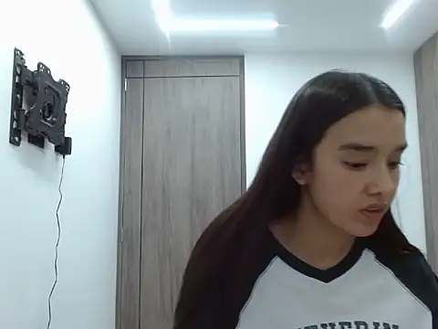  luna 777 online show from April 27, 12:41 am