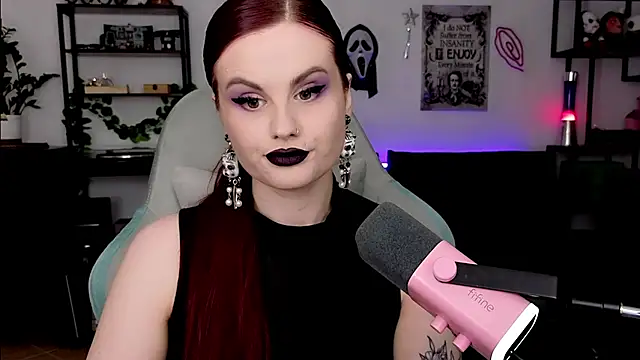 Della Ideal online show from March 22, 6:58 pm