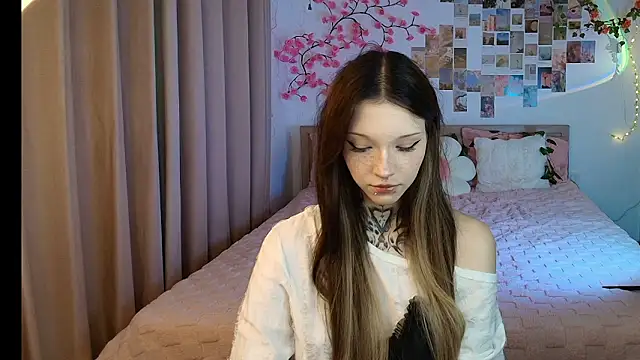 mefwhore online show from March 22, 2:01 pm