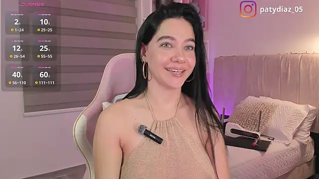 MiiaParker6972 online show from April 14, 1:05 am