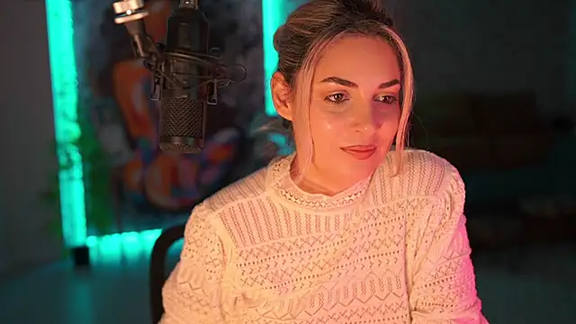  Allie  online show from November 28, 6:16 am