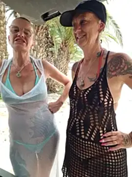 Emma Milf25 online show from April 19, 12:49 pm