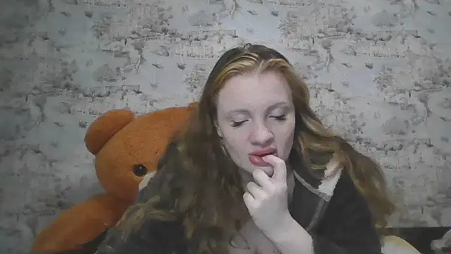 Snapshot of Eveline_May chatting on October 7, 6:34 pm Eveline May online show from October 7, 6:34 pm