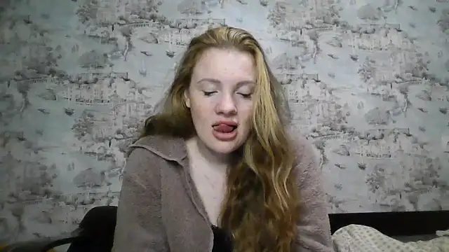 Eveline May online show from October 22, 3:28 pm