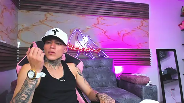 Cloe roouse online show from May 17, 12:54 am