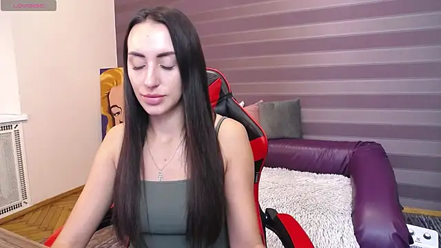 JenniferStone online show from October 12, 7:00 am