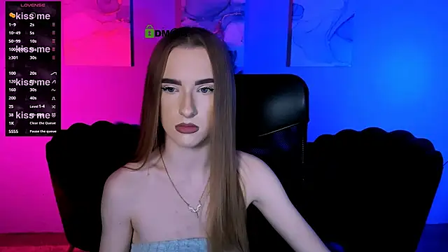 doll vey online show from December 5, 8:43 pm