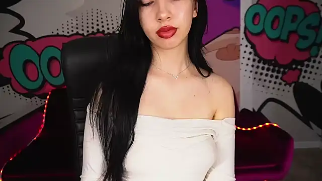 WildKittenX  online show from September 26, 6:00 am