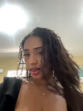 Snapshot of zarinha22 chatting on October 23, 3:07 pm zarinha22 online show from October 23, 3:07 pm