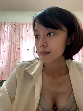 ladypaggy online show from November 3, 6:50 am