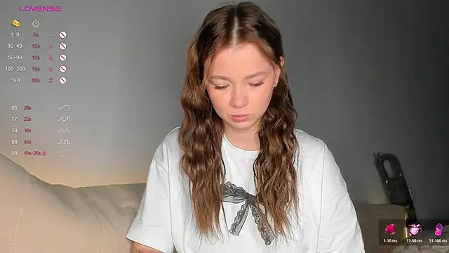 dinky  emily online show from October 26, 8:37 pm