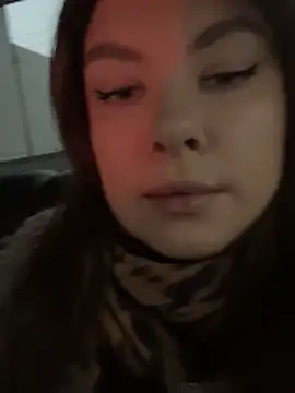 HannaJohnson online show from December 4, 5:53 am