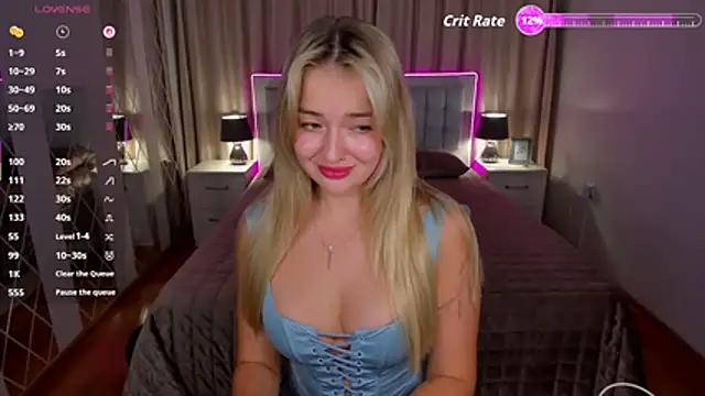 EvaGoddes online show from November 7, 1:38 pm