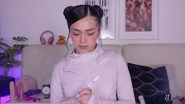 SaritaBratz online show from February 26, 9:58 pm