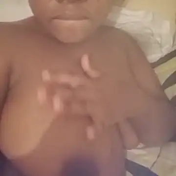 Milla05 online show from October 19, 5:59 pm