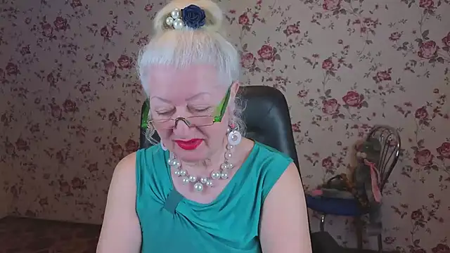 Maya Mayflower online show from March 10, 3:10 am