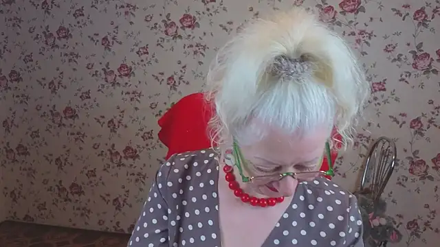 Maya Mayflower online show from February 15, 3:20 am