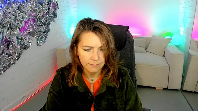 Snapshot of NicoleHitman chatting on September 12, 5:19 am NicoleHitman online show from September 12, 5:19 am