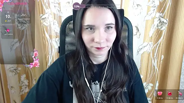 Snapshot of KateForLove chatting on October 6, 12:33 pm KateForLove online show from October 6, 12:33 pm