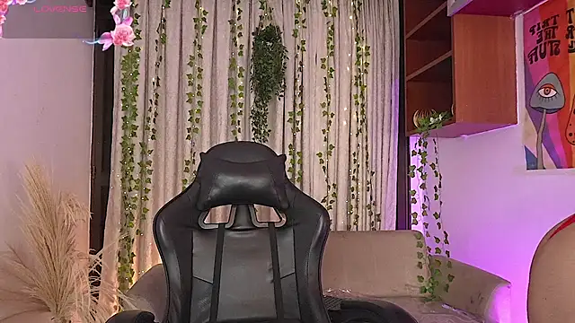 SarahLynn7 online show from December 4, 10:54 pm