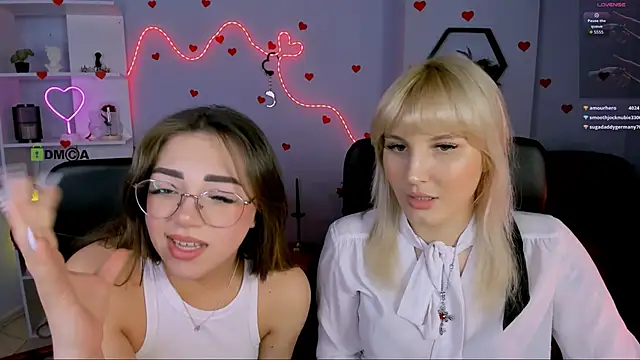 kiki swan online show from April 15, 8:20 pm