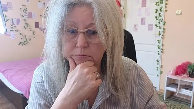 Wane Witch online show from April 5, 6:34 am