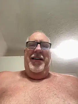 superbearboss online show from March 27, 9:37 pm