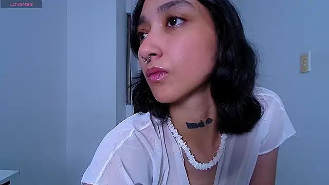 22Amatista online show from February 4, 5:10 am