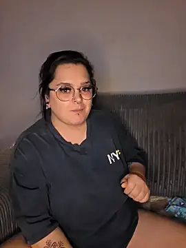 Saucy-Serenity online show from November 2, 10:46 pm