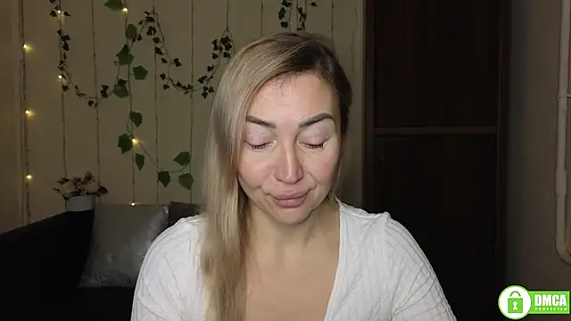 Kiss julli88I online show from January 5, 6:33 pm