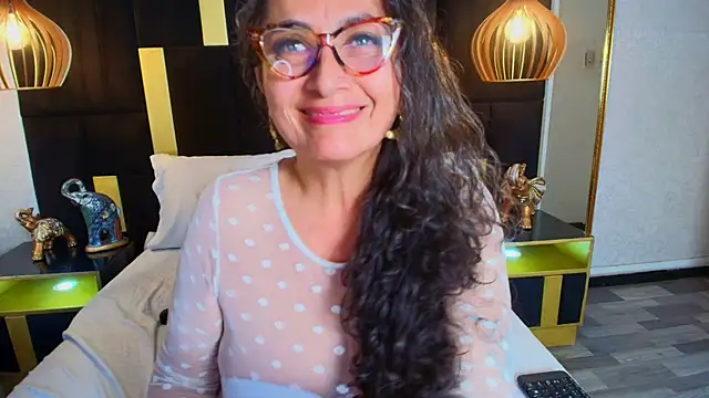 AlessandraLeroy online show from September 11, 1:55 pm